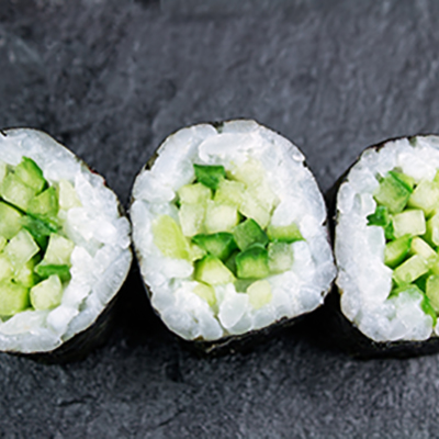 Sushi-meshi (riz vinaigré) et Kappa-Maki (rouleau au concombre)